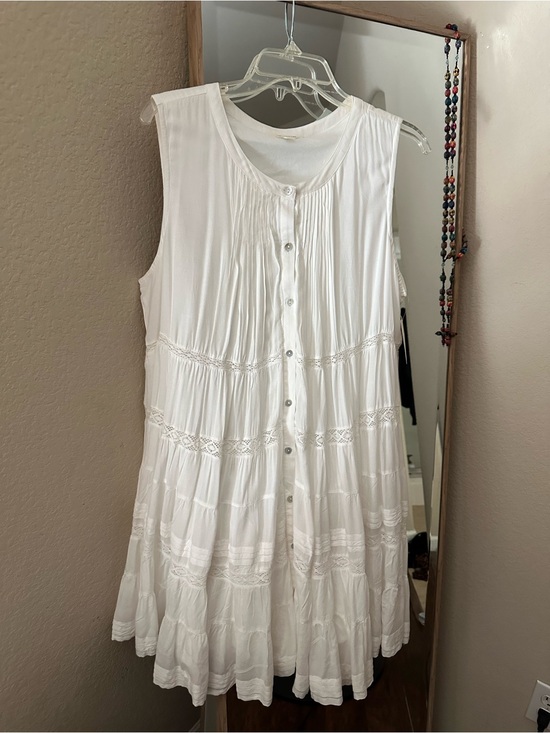 Lucky Brand Dresses & Skirts - Lucky Brand White Pintuck Button-Front Top